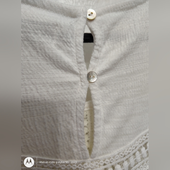 White Women's Sleeveless Top - Picture 4 of 8